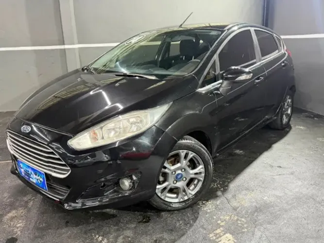 Ford Fiesta SE 1.6 8V Flex 5P 2014