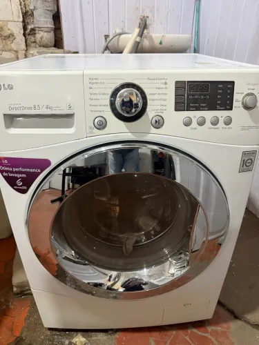 Lava e Seca LG 8,5kg usada em bom estado