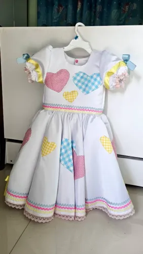Vestido de noiva caipira infantil