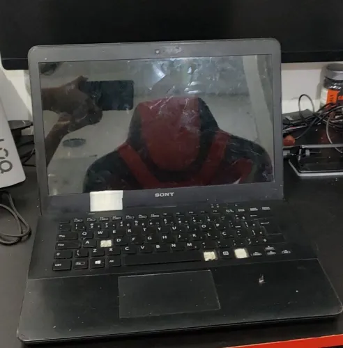 Notebook Sony vaio acompanhado do carregador 