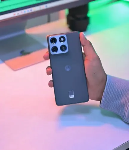 Motorola Edge 70 - Lacrado