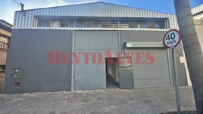 BENTOALVES Aluga em Caxias do Sul excelente Pavilhão com 290 m²....