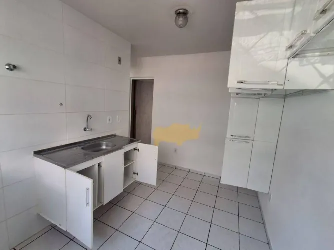 Apartamento com 2 dormitórios para alugar, 49 m² por R$ 1.241,00/mês - Chácara Lusa - Rio