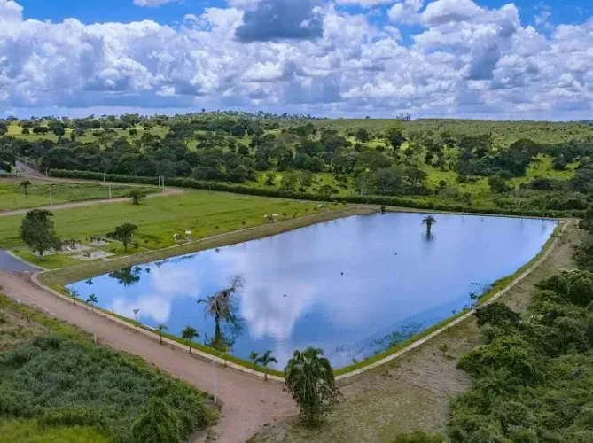 CHACARAS EM TRINDADE PARCELA DE R$ 642,00 COM PARQUE AQUATICO