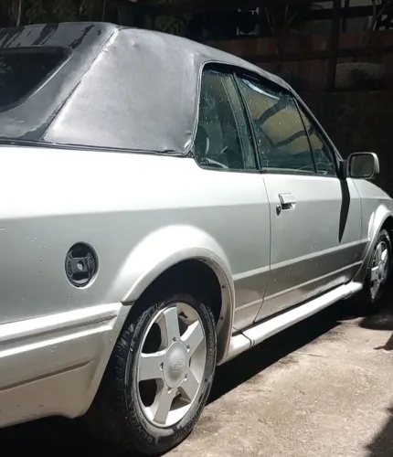 Ford Escort XR3 1.8 / 1.6 Conversível 1989
