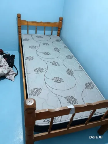 Cama de solteiro com colchão