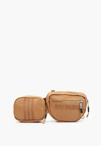 Bolsa Pochete Adidas Originals x Ivy Park Mini Shoulder Bag Marrom