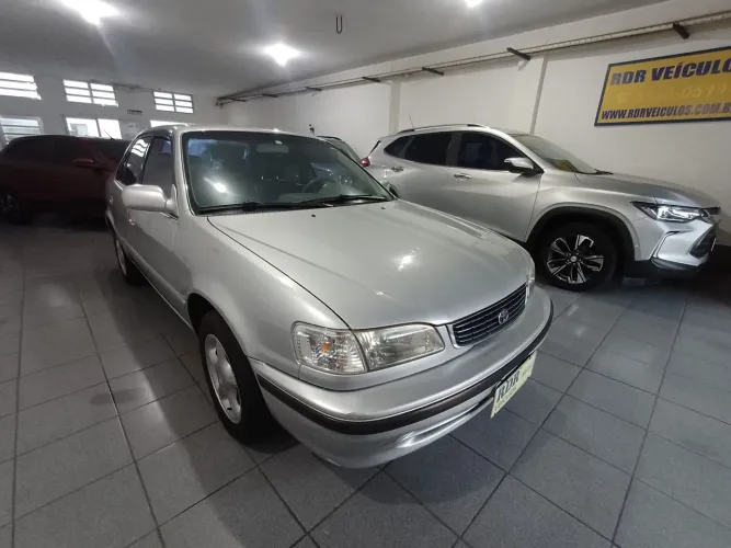 Toyota Corolla XEI 1.8/1.8 Flex 16V Aut. 2001