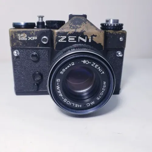 Antiga Camera Analógica Zenit 12XP Fabricação Russa