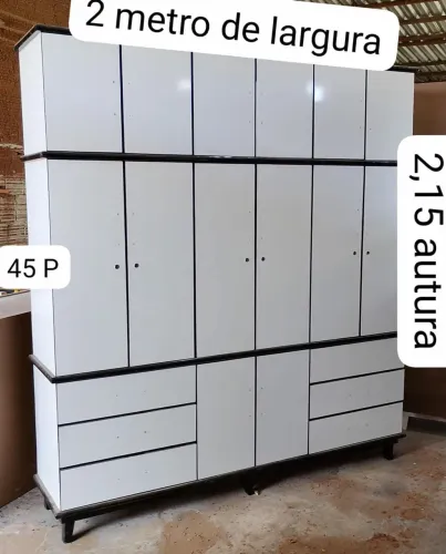 Guarda roupa 6 portas 
