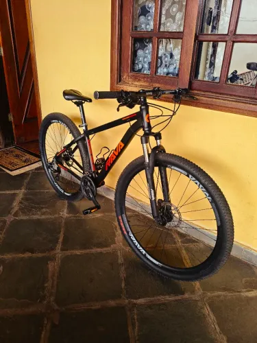 Bike Rava Pressure Aro 29 - C/ Freio Hidráulico X-Time + Acessórios (C/ Nota Fiscal)