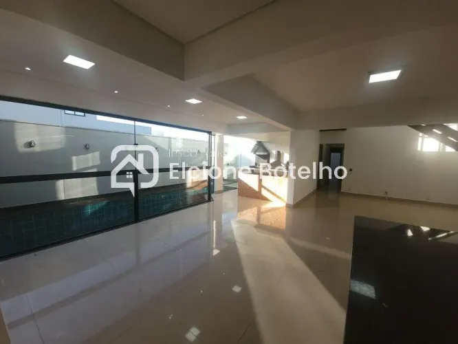 Casa de Condomínio para aluguel, 5 quartos, 4 suítes, 2 vagas, JARDIM INCONFIDENCIA - Uber