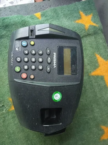 Vendo cartão ponto prisma semi novo