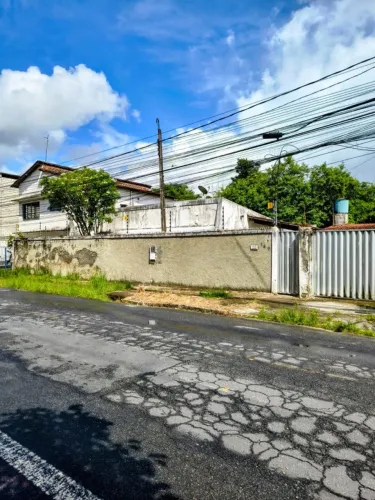 CASA NO BAIRRO DA IPUTINGA