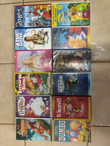 Lote de fitas VHS de filmes Walt Disney