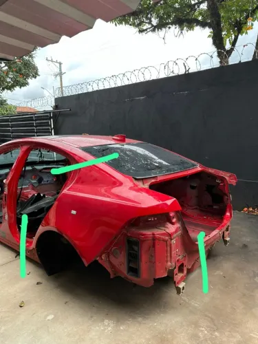 Lateral traseira esquerda carroceria Jaguar xe 2018 2019