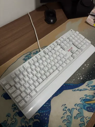 Teclado Mecânico Gamer Redragon Kala Branco RGB