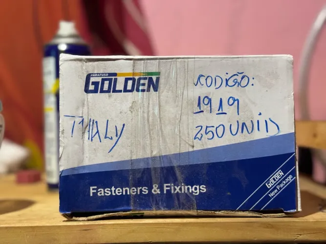 Vendo parafuso de telha pra madeira 