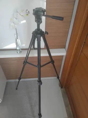 Tripé para câmera