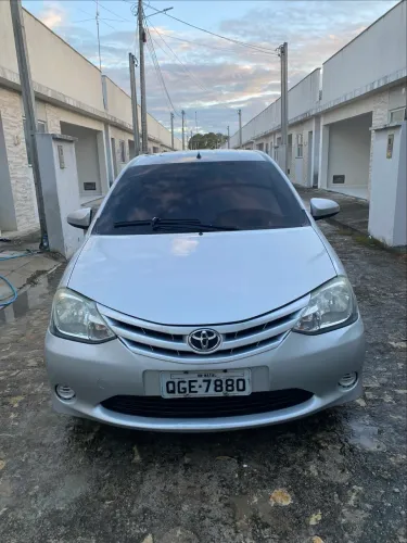 Toyota Etios X 1.3 Flex 16V 5P Mec. 2015