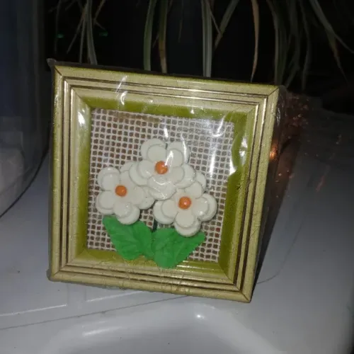 miniaturas em porcelana e plastico para cozinha e sala