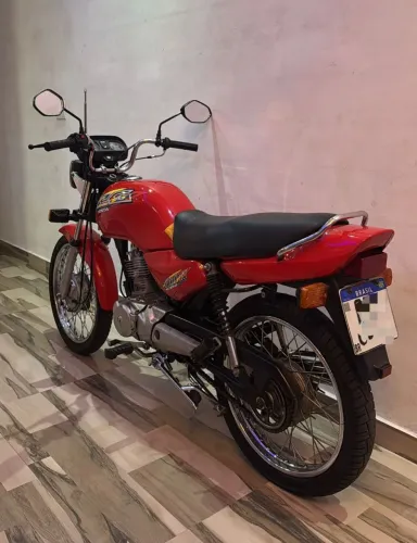 CG Titan 125c impecável