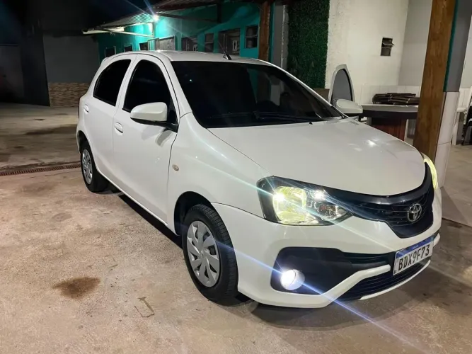 Toyota Etios X 1.3 Flex 16V 5P Mec. 2020