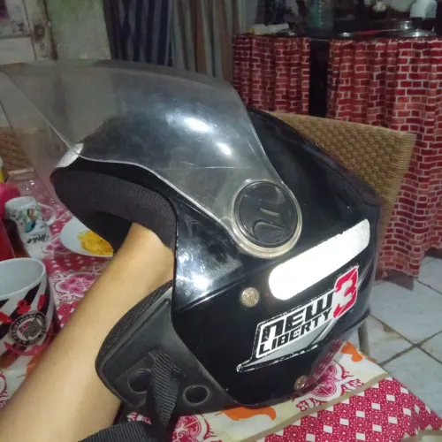 Capacete new liberty 3