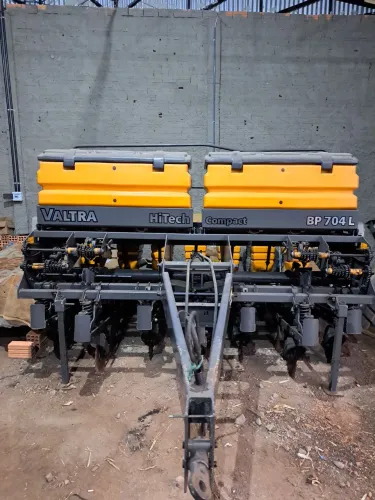 Plantadeira Valtra 7 linhas