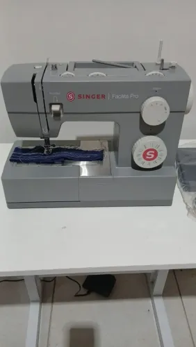 Máquina de costurar