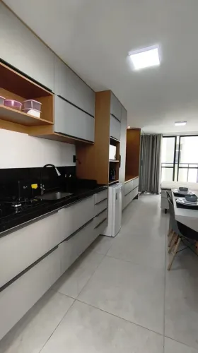 FLAT MOBILIADO COM VARANDA INTERMARES