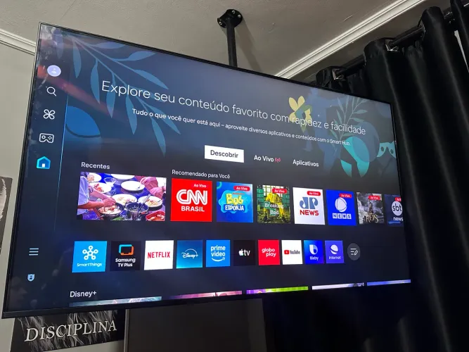 Televisão Samsung Smart TV Crystal UHD 4K 55?