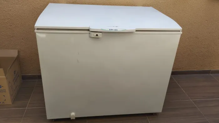 Freezer Electrolux uma tampa 