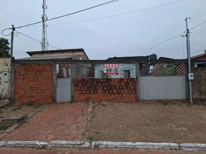 CASA NA VALDOMIRO LOPES