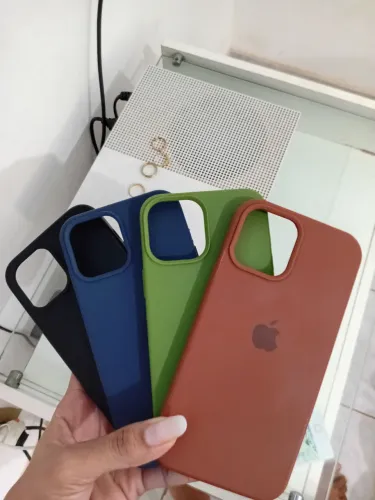 Capas para celular 12 pro max