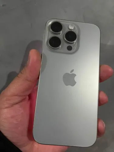 iPhone 15 pro 256gb