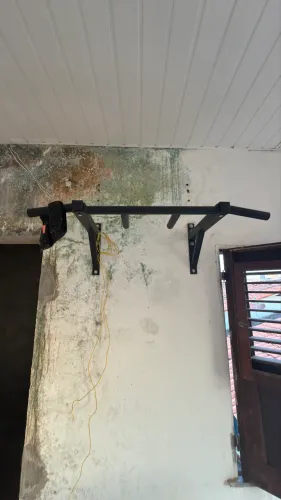 Barra paralela e fixa