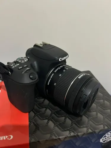 VENDE SE CAMERA Canon SL2 + Lente 18-55mm