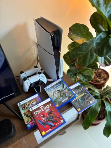 PlayStation 5 com leitor