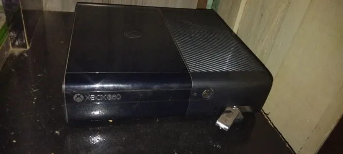 Xbox 360+Forza Motorsport 4