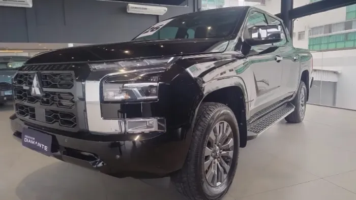 Mitsubishi TRITON HPE-S 2.4 CD 4X4 TB Diesel Aut. 2026