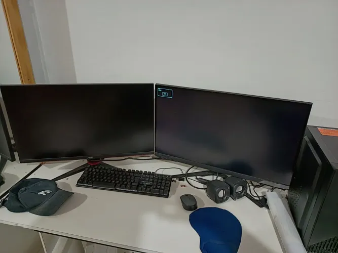 Vendo 2 Monitores de 27 polegadas