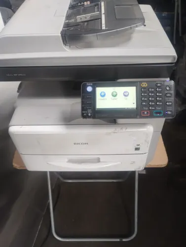 Copiadora ricoh modelo MP 301spf