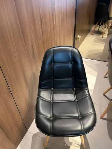 Cadeiras eames