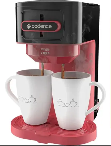 Cafeteira dupla com duas canecas + Máquina de waffles, e panquecas.