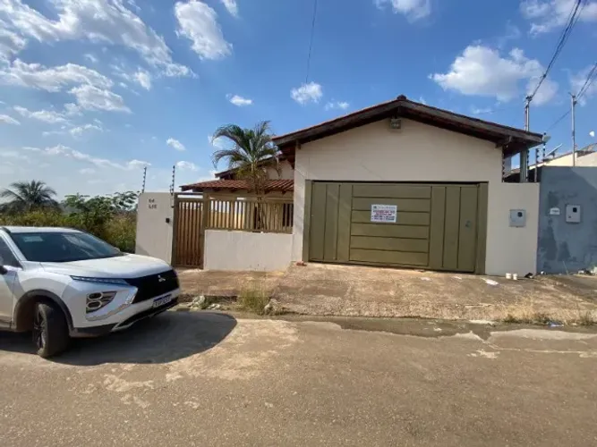 Casa com 3 quartos Rua Aconã, 15 - Parque dos Carajás - Parauapebas/PA