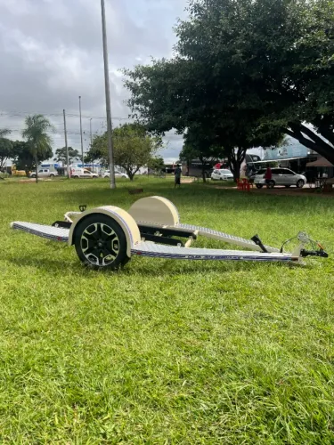 Carreta Reboque Para Jet Ski Aro 20 (Linha Boleada) produzida para oferecer mais segurança
