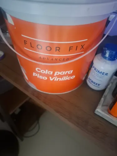 Cola para piso vinilico