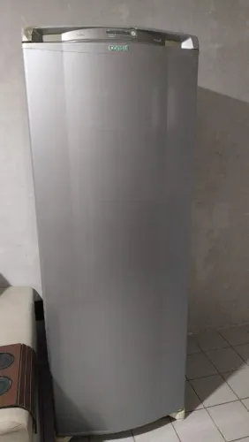Vendo geladeira Consul Frost Free Facilite, usada em bom estado.