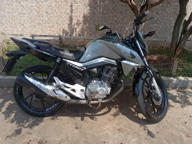 Titan 160